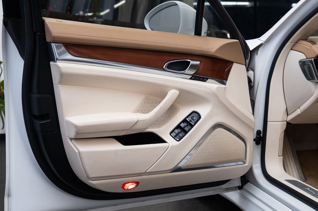 porsche-panamera-turbo - 6