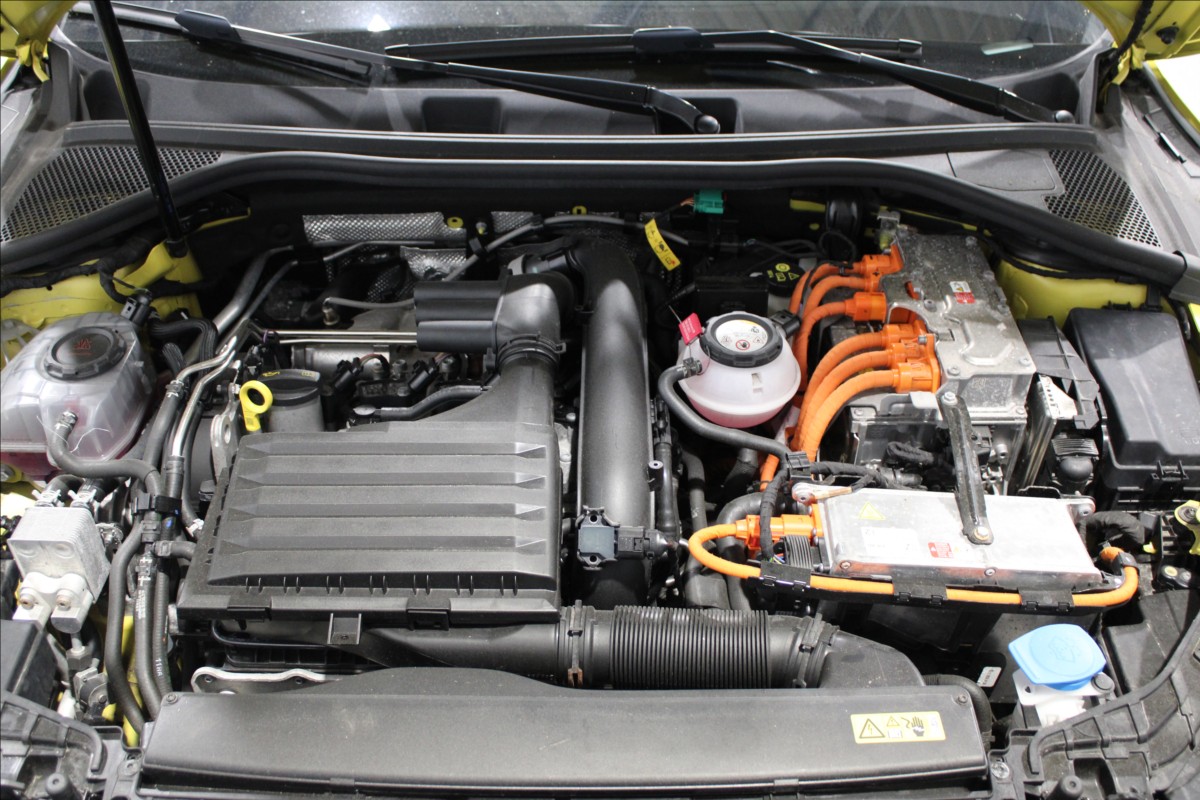 audi-a3-1-4-40-tfsi-e-sportback-advanced - 6