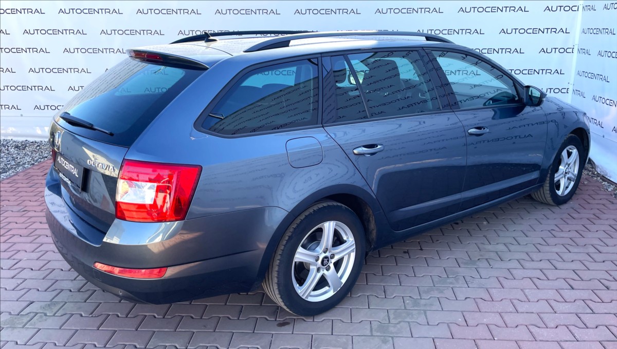 skoda-octavia-1-4-tsi-81kw-navi-servisni-knizka-pekny-stav - 3