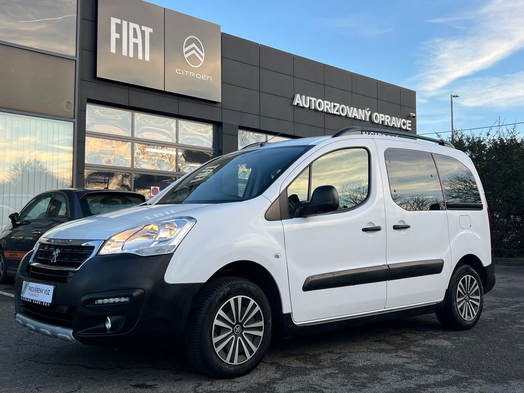 Peugeot Partner 1.2 110k SERVIS ZÁRUKA TAŽNÉ