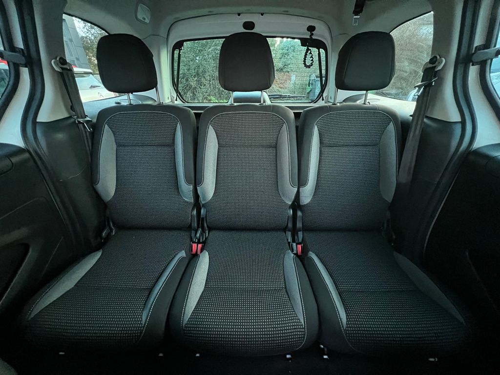 peugeot-partner-1-2-110k-servis-zaruka-tazne - 6