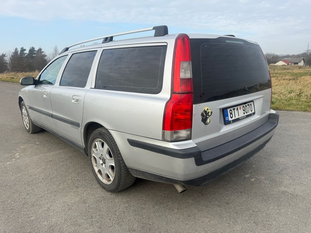 volvo-v70-stk-08-2027 - 2