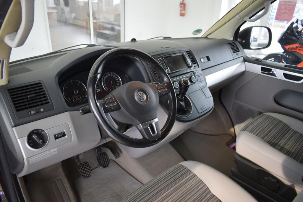 volkswagen-california-2-0-tdi-navi-serviska - 8