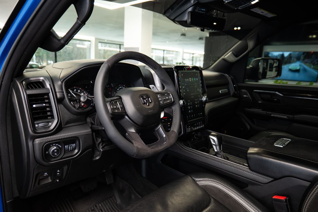 ram-1500-trx-stan-navijak-harman-kardon - 4