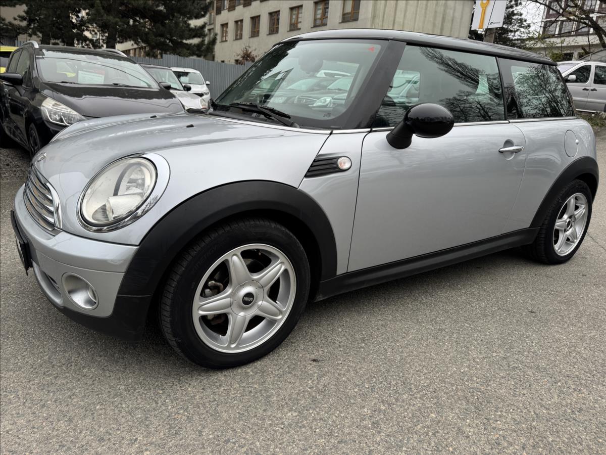 mini-cooper-1-6-bez-koroze-jede-perfektne - 2
