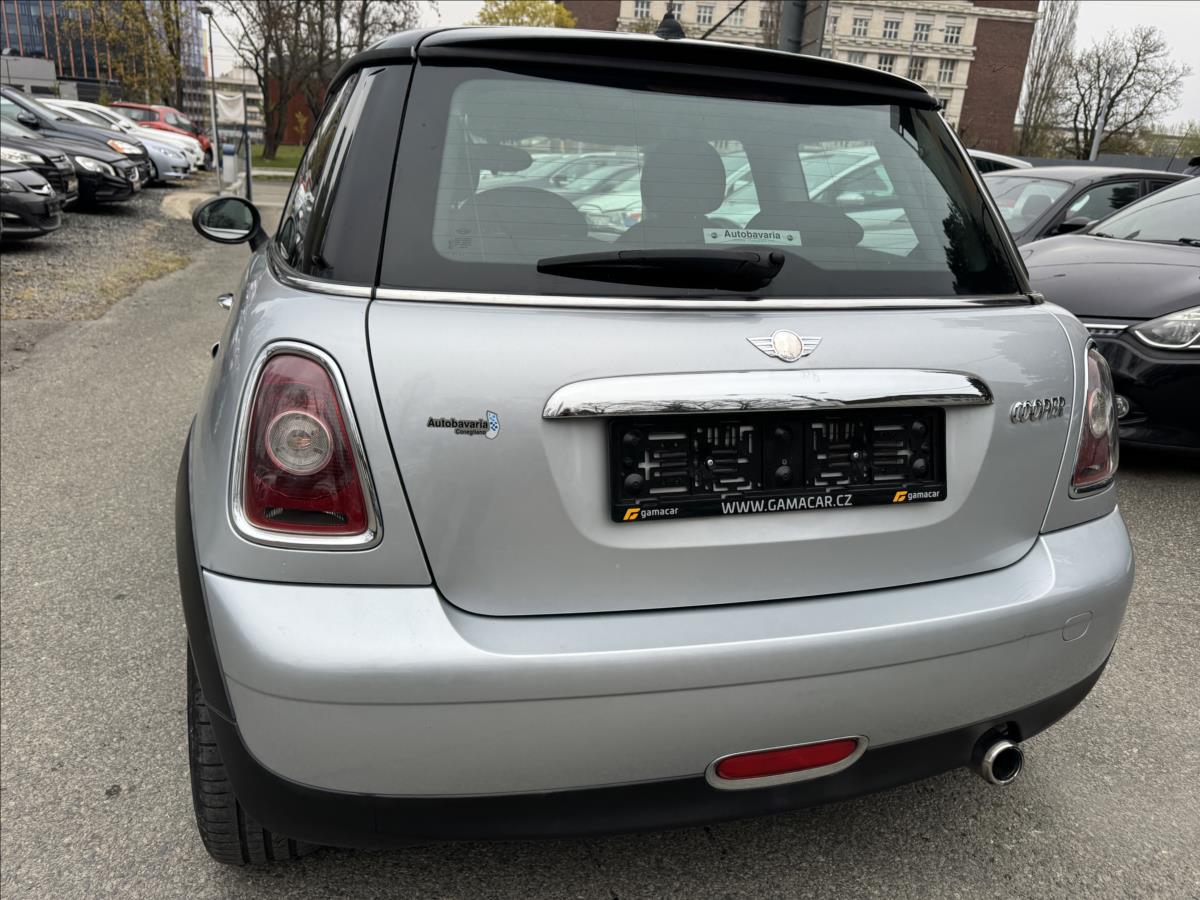 mini-cooper-1-6-bez-koroze-jede-perfektne - 7