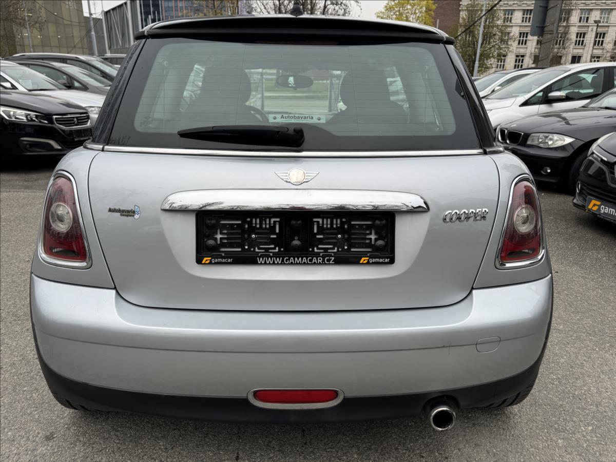 mini-cooper-1-6-bez-koroze-jede-perfektne - 8