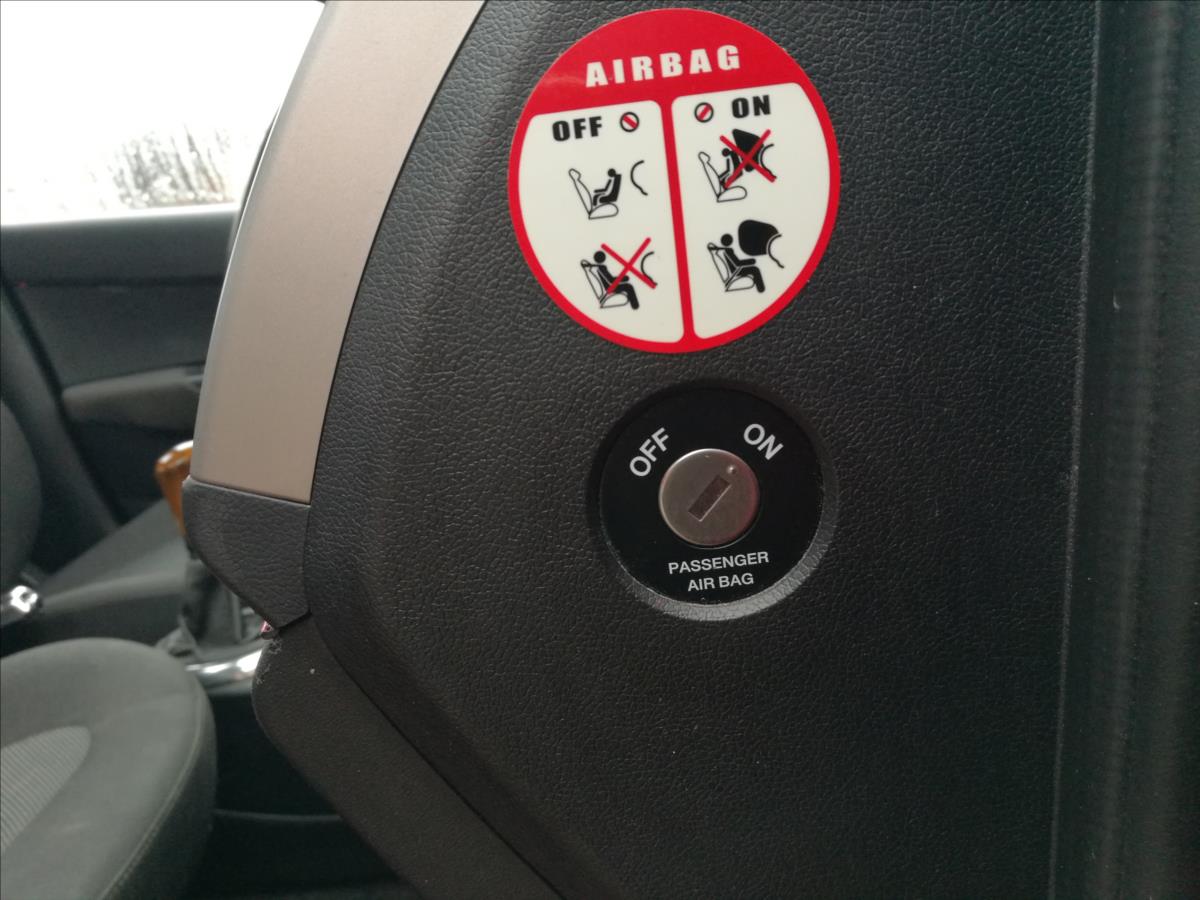 hyundai-i20-1-3-i - 9