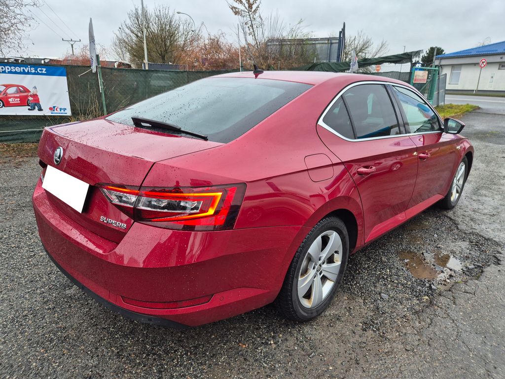 skoda-superb-2-0-tdi-dsg-l-k-cz-1-majite - 4