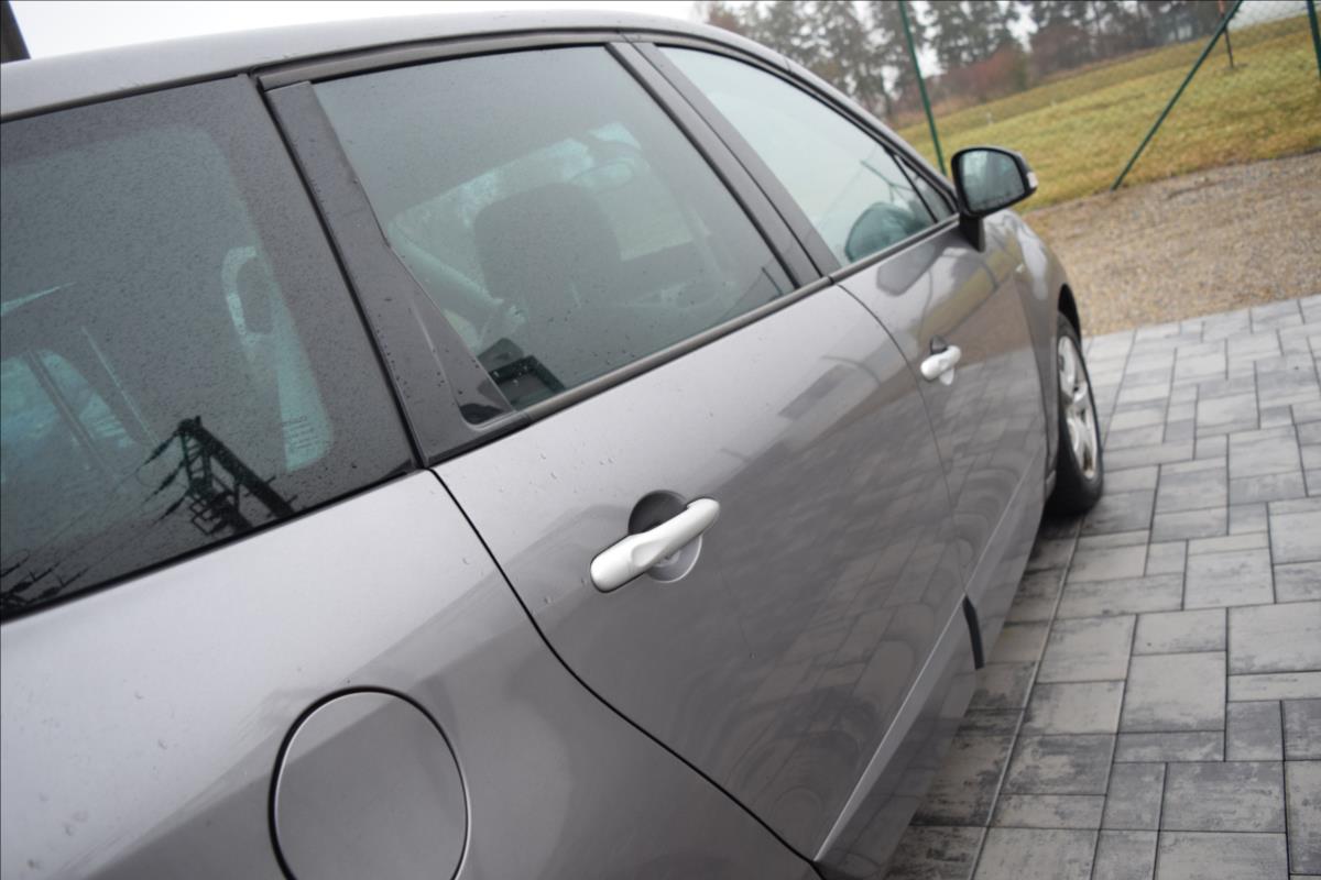 renault-scenic-1-9-dci-96kw-tazne-navi-kamera - 9