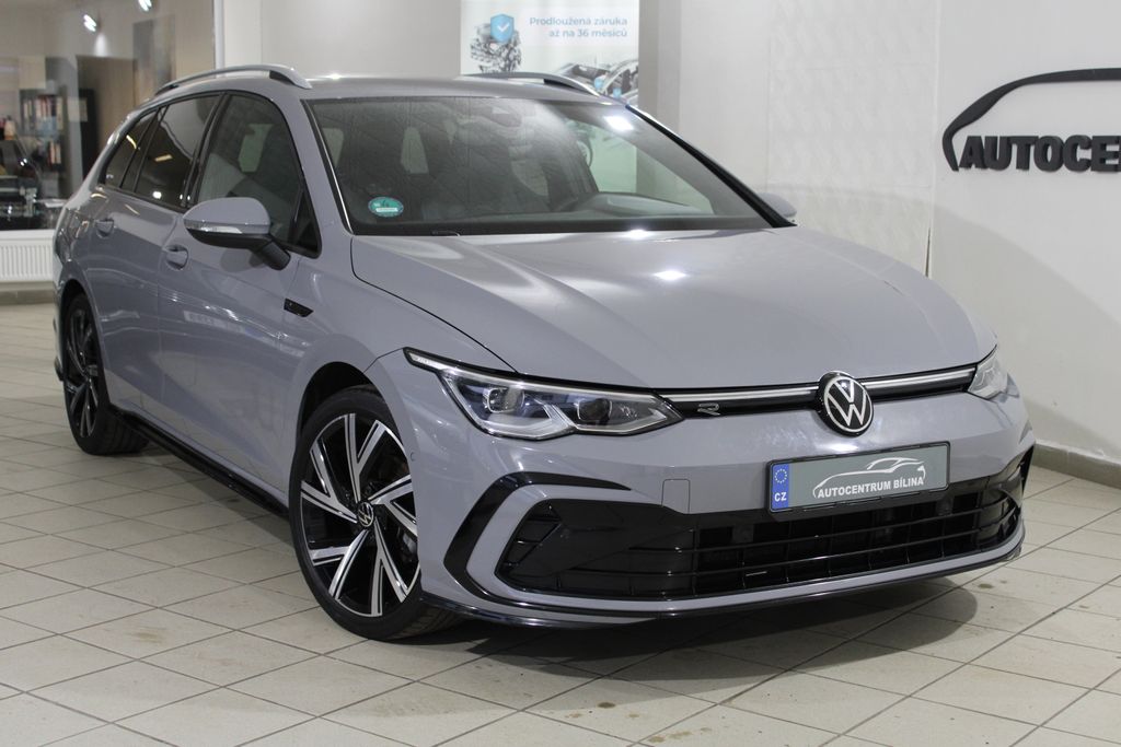 Volkswagen Golf 8 1.5TSi R-Line,ACC,Virtual,Zá