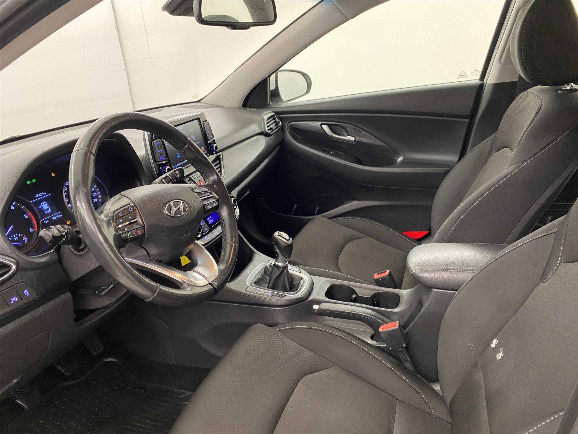 hyundai-i30-1-6-crdi-81-kw-navi - 4