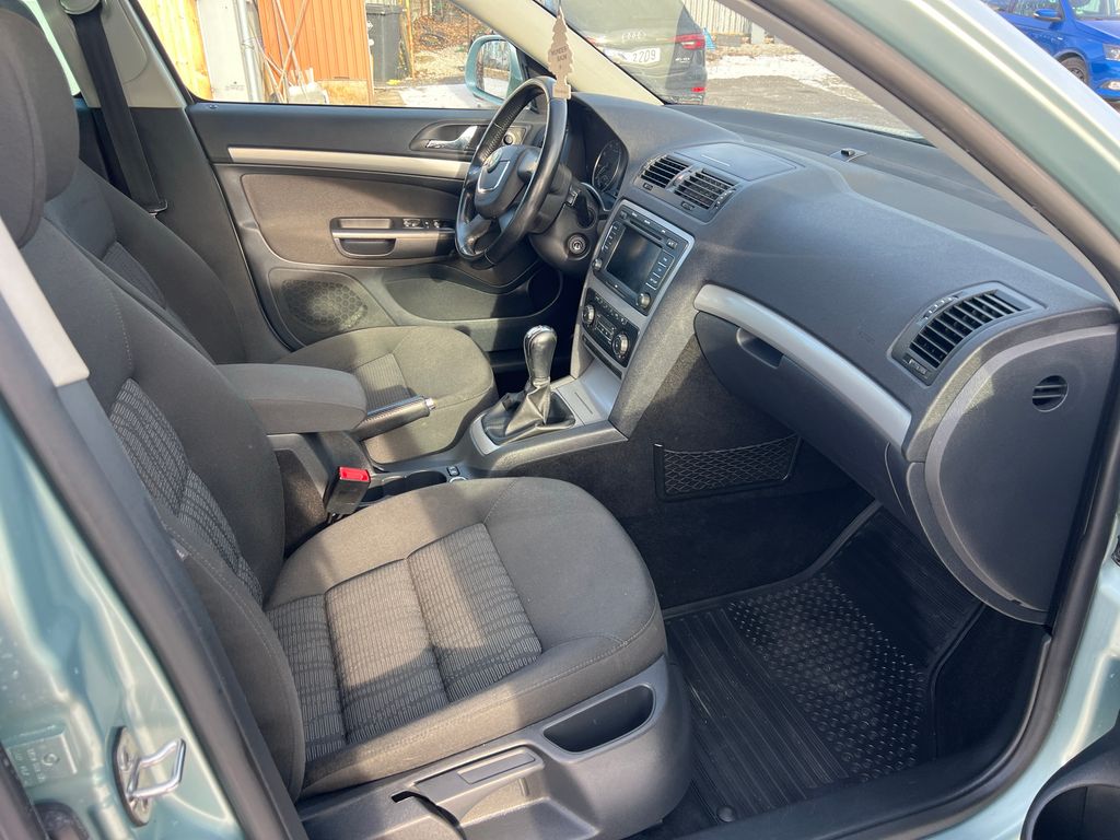 skoda-octavia-1-4-tsi - 8