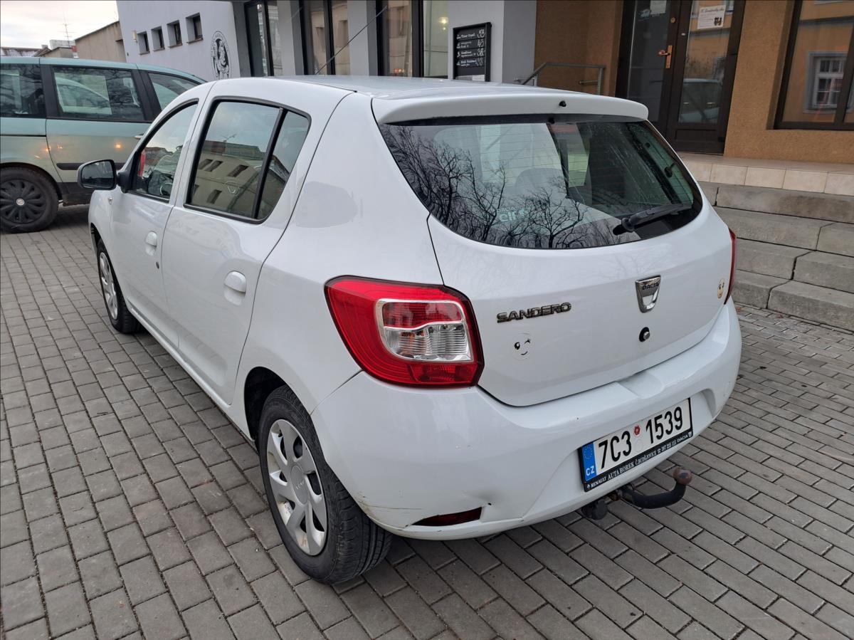 dacia-sandero-1-2-i - 8