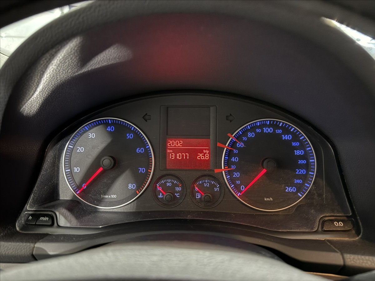 volkswagen-golf-1-4-tsi-90kw-trend-tazne - 6