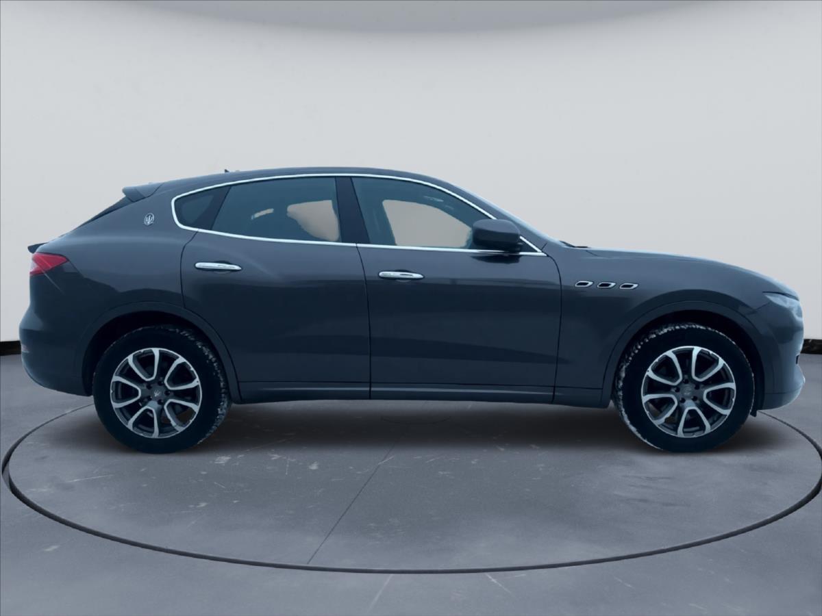 maserati-levante-3-0-d-tazne-2x-sada-kol - 3