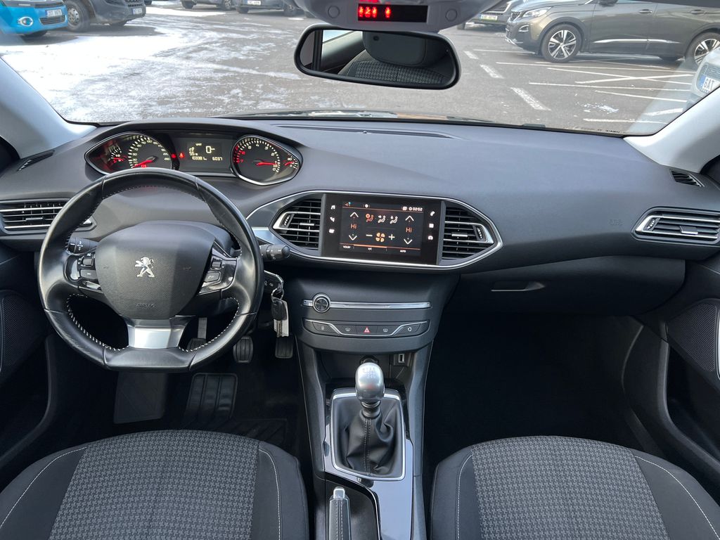 peugeot-308-1-2-110k-servis-zaruka-navi - 2