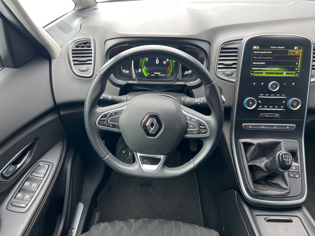 renault-grand-scenic-1-3-tce-140k-servis-zaruka - 8