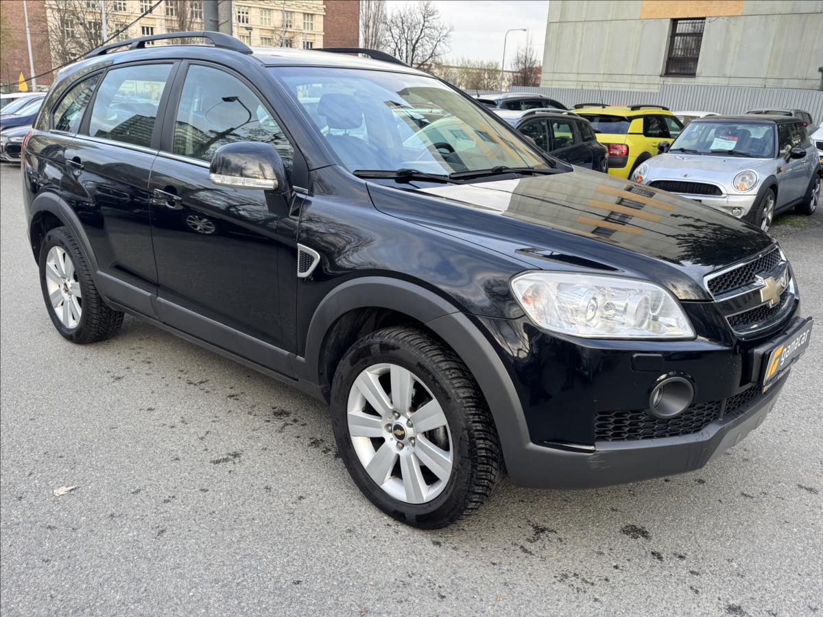 chevrolet-captiva-2-0-4x4-7-mist-krasny-stav - 1