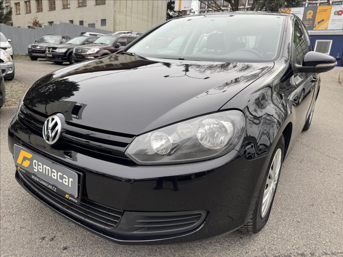 volkswagen-golf-1-6-krasny-stav-nove-rozvody - 1