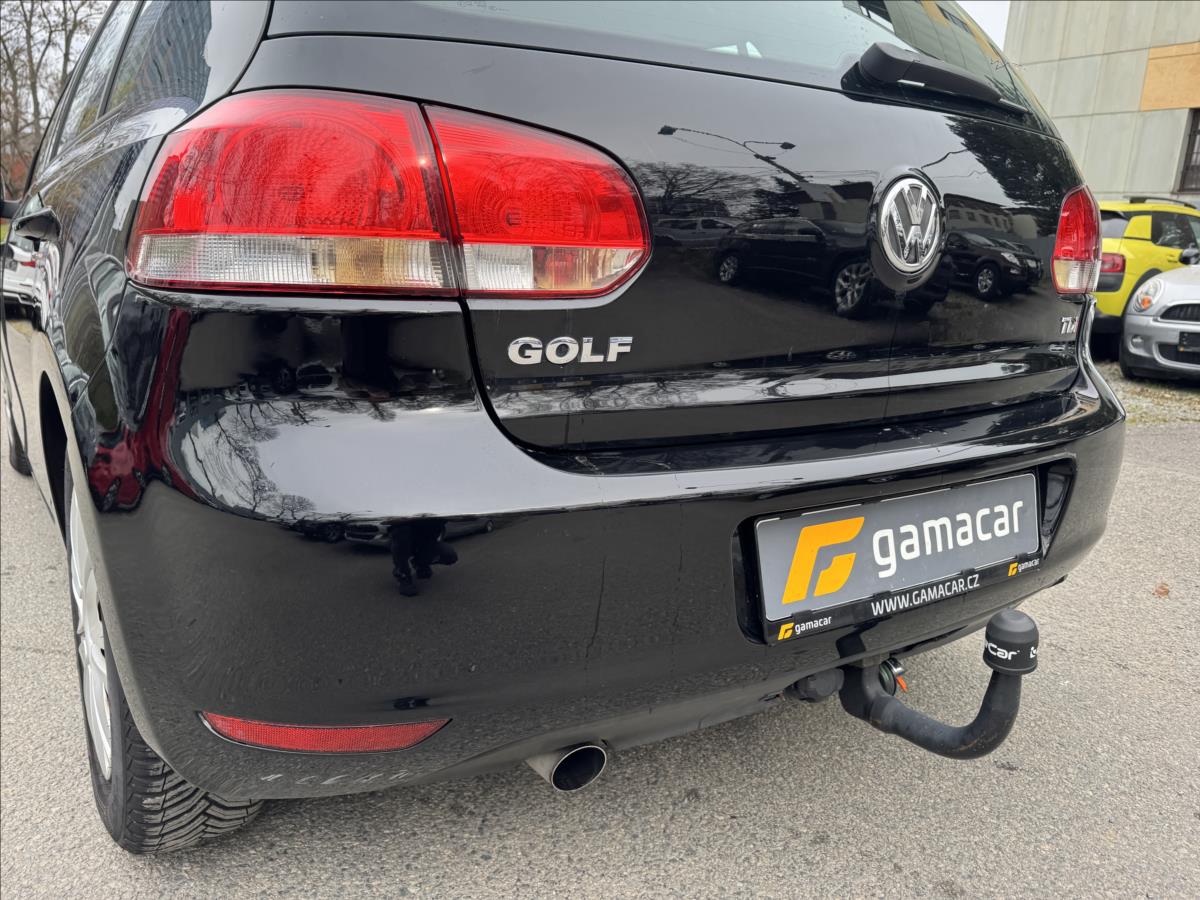 volkswagen-golf-1-6-krasny-stav-nove-rozvody - 8