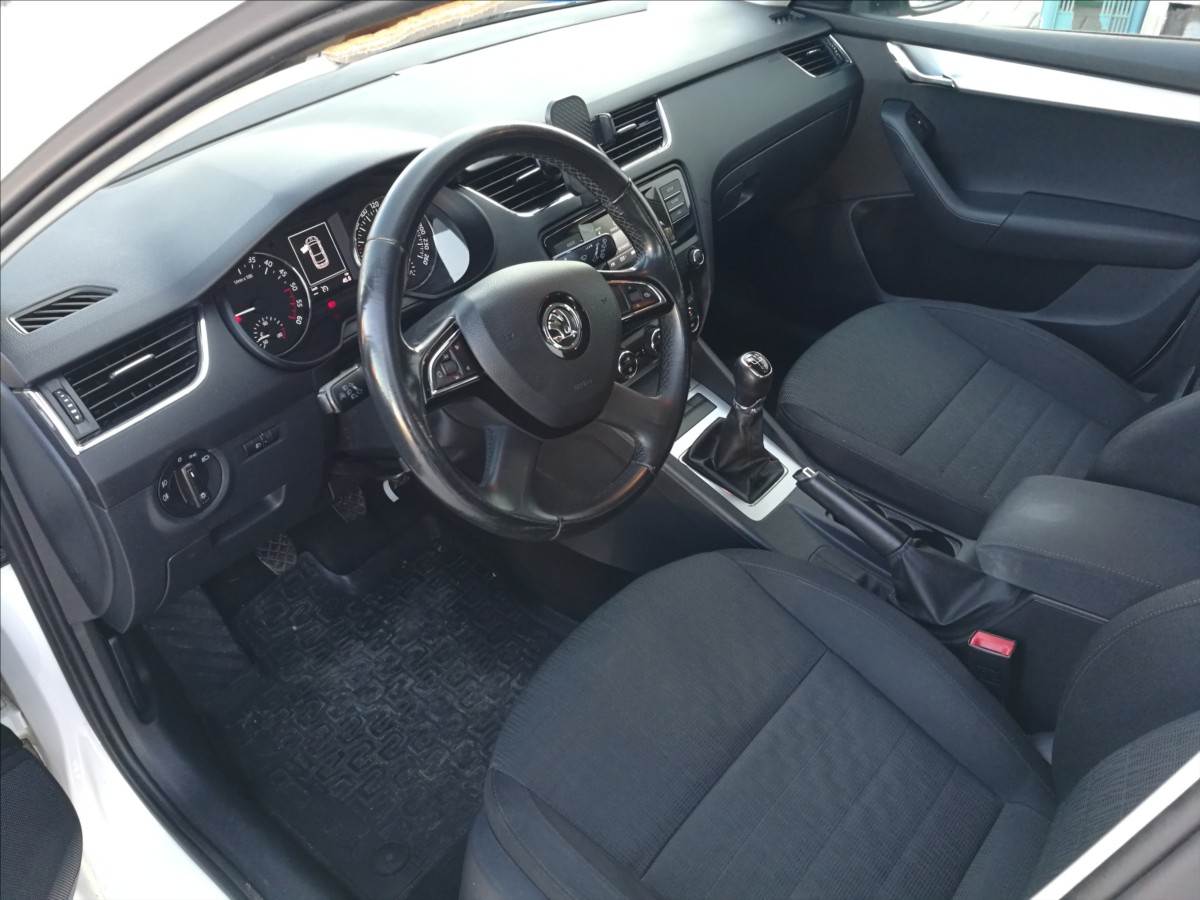 skoda-octavia-1-6-tdi-elegance - 7