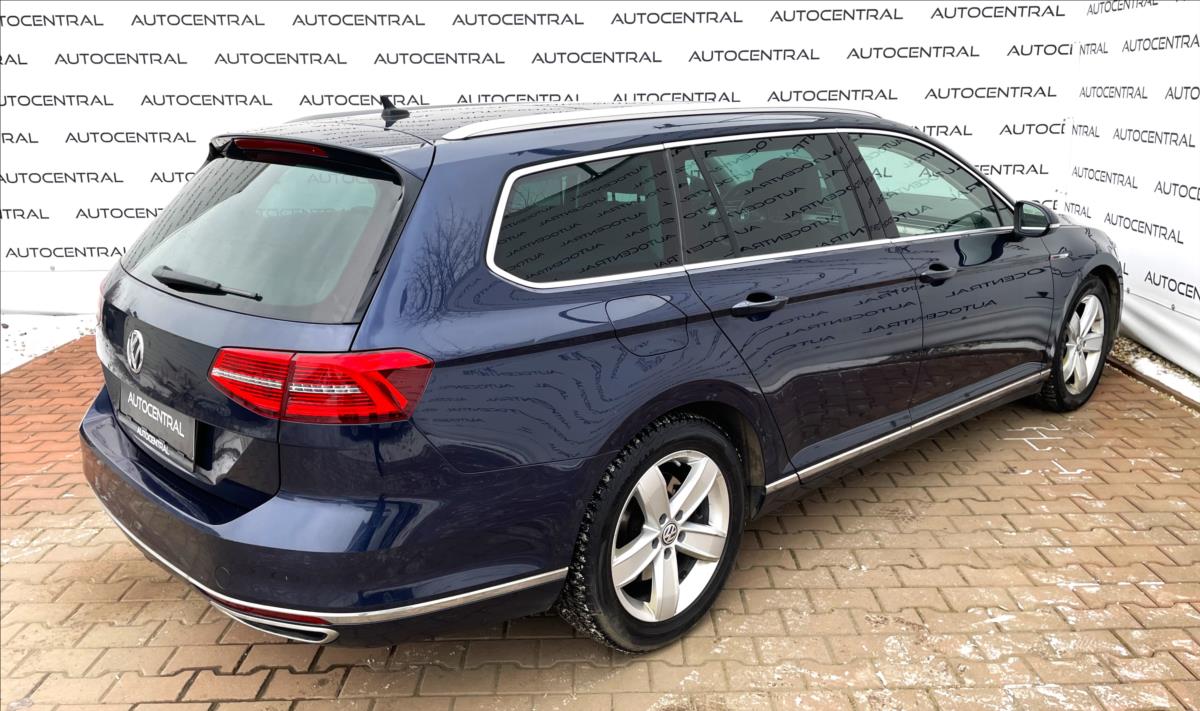 volkswagen-passat-2-0-tdi-higline-176kw-stk-9-27 - 3