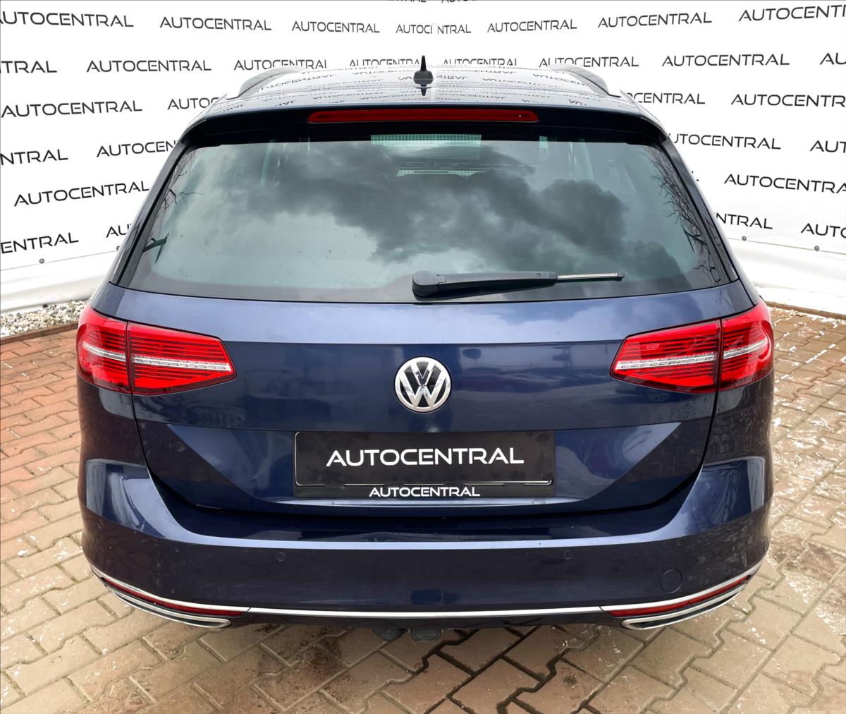 volkswagen-passat-2-0-tdi-higline-176kw-stk-9-27 - 4