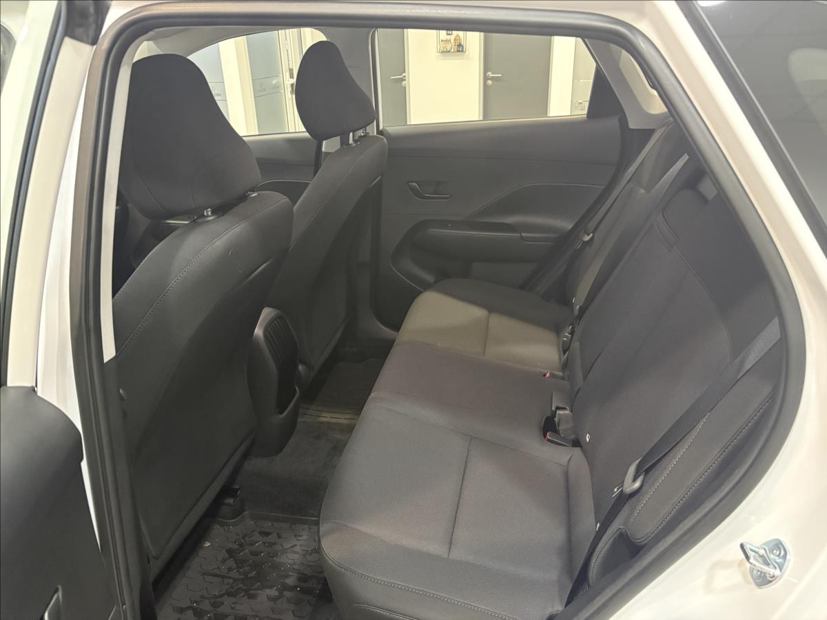 hyundai-kona-1-0-t-gdi-mt-comfort-club-kola - 8