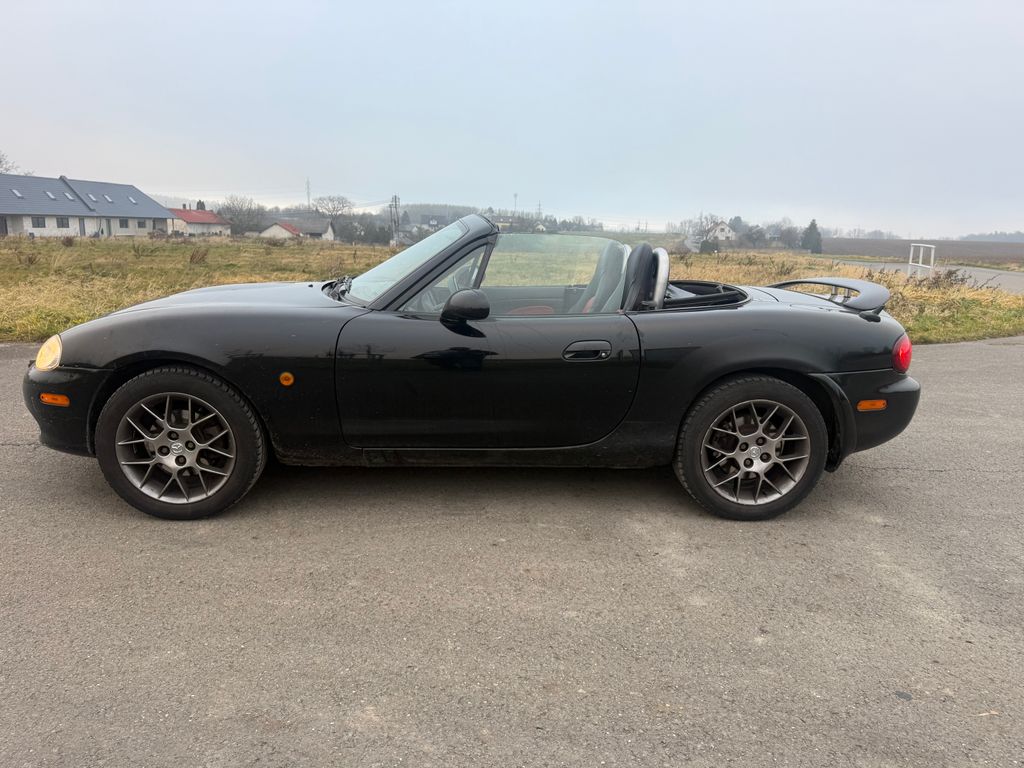 mazda-mx-5-roadster - 1
