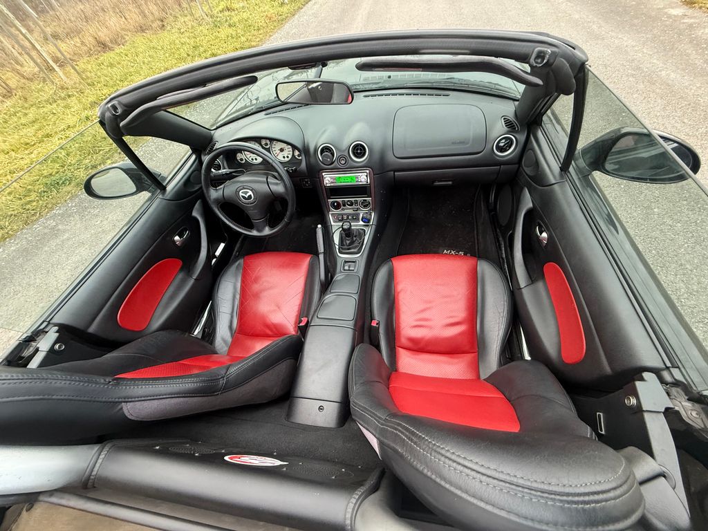 mazda-mx-5-roadster - 8