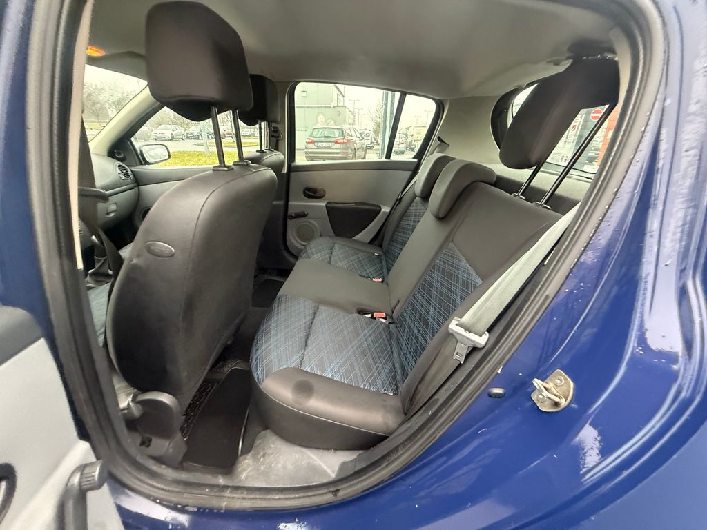 renault-clio-1-5-dci - 9