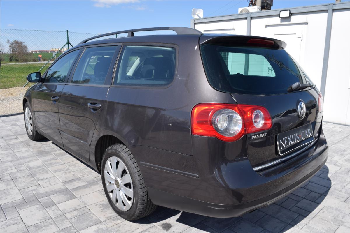 volkswagen-passat-1-9-tdi-77kw-klima-1xmajitel - 5