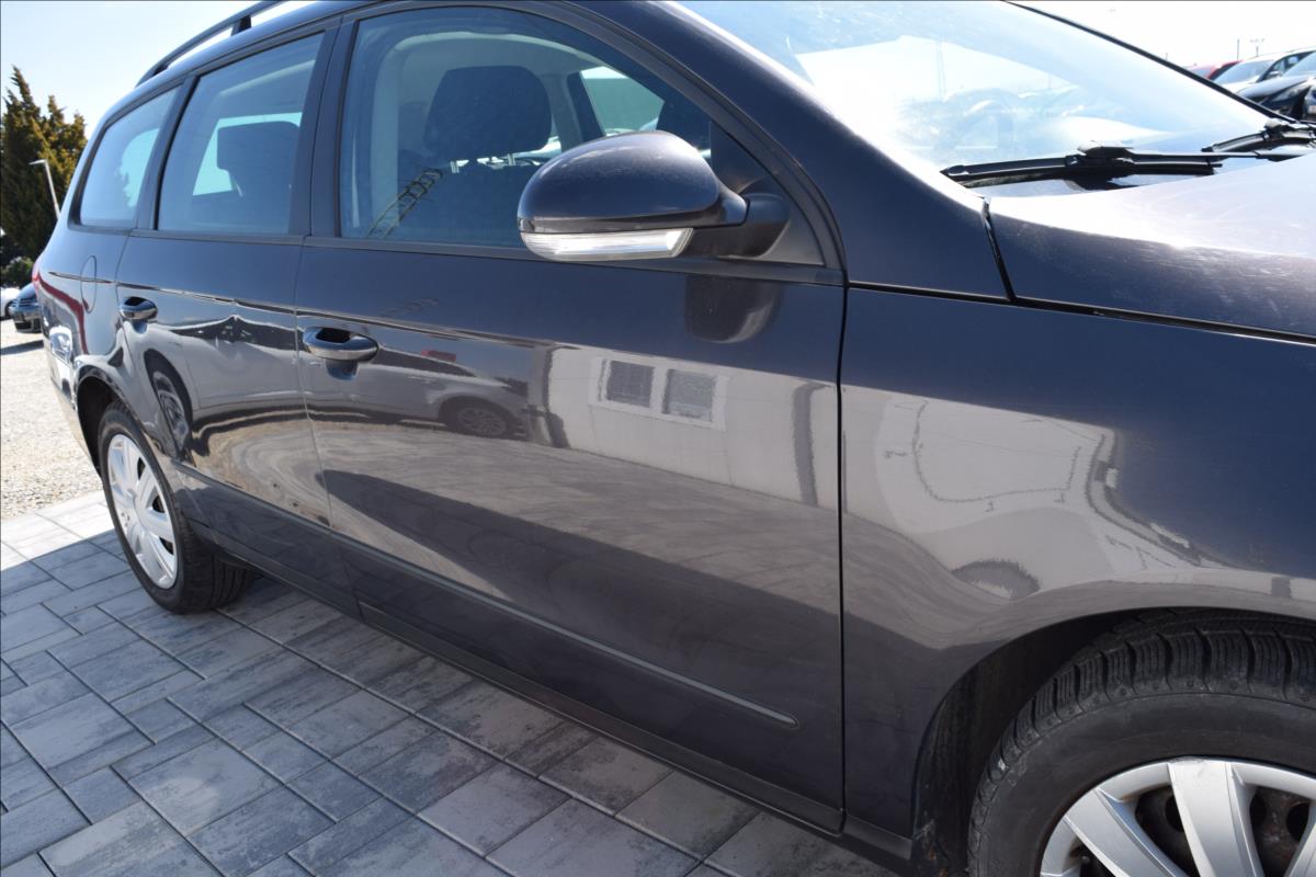 volkswagen-passat-1-9-tdi-77kw-klima-1xmajitel - 7