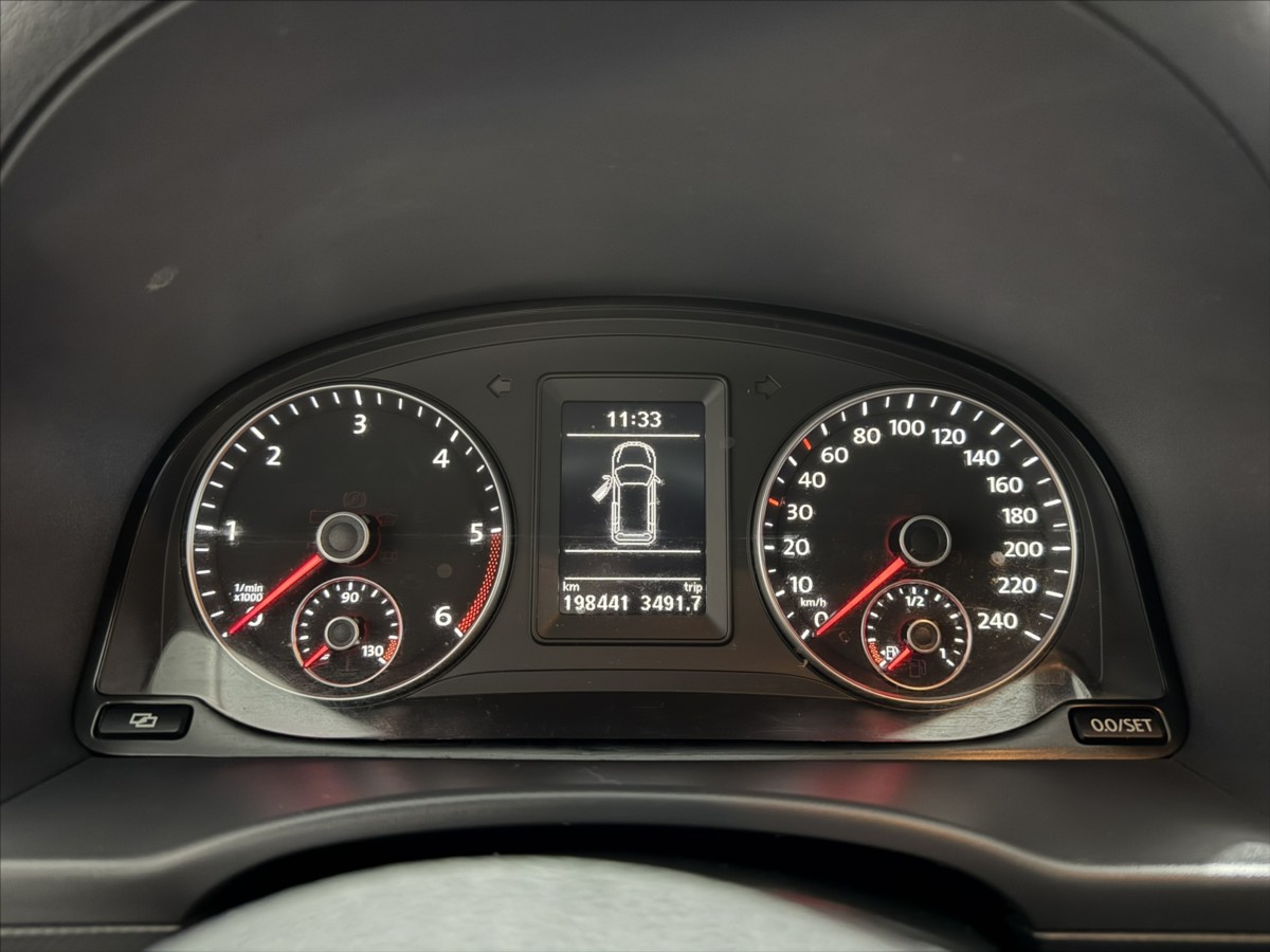 volkswagen-caddy-2-0-tdi-4x4-trend-vyhrev - 7