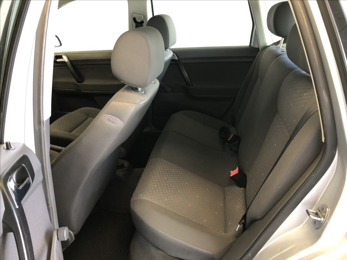 volkswagen-polo-1-2-htp - 9