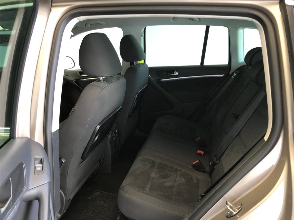 volkswagen-tiguan-2-0-tdi - 9