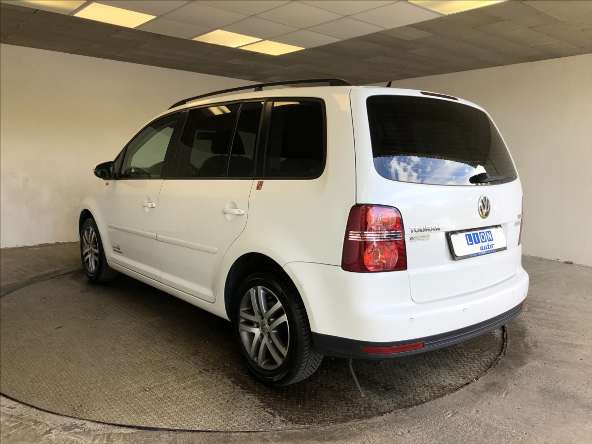 volkswagen-touran-1-9-tdi-trendline - 4