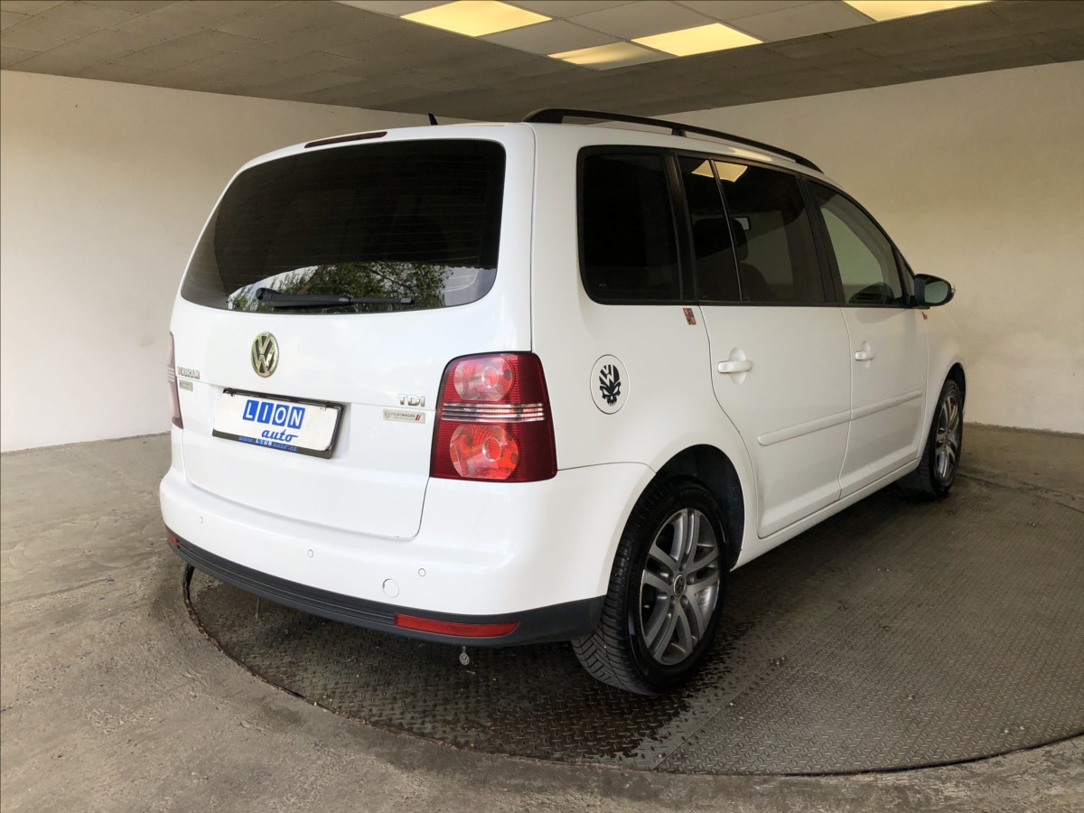 volkswagen-touran-1-9-tdi-trendline - 6