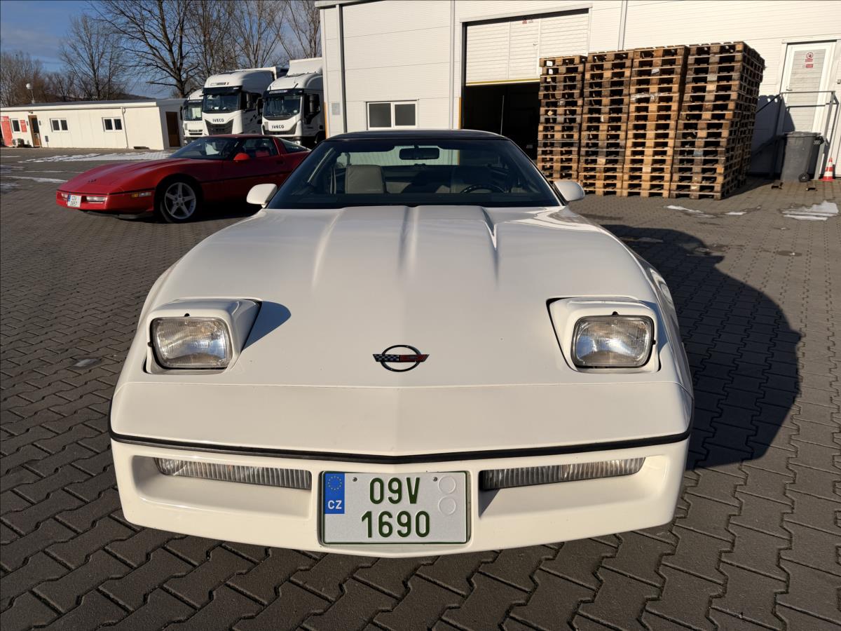 chevrolet-corvette-5-7-c4-po-renovaci - 2