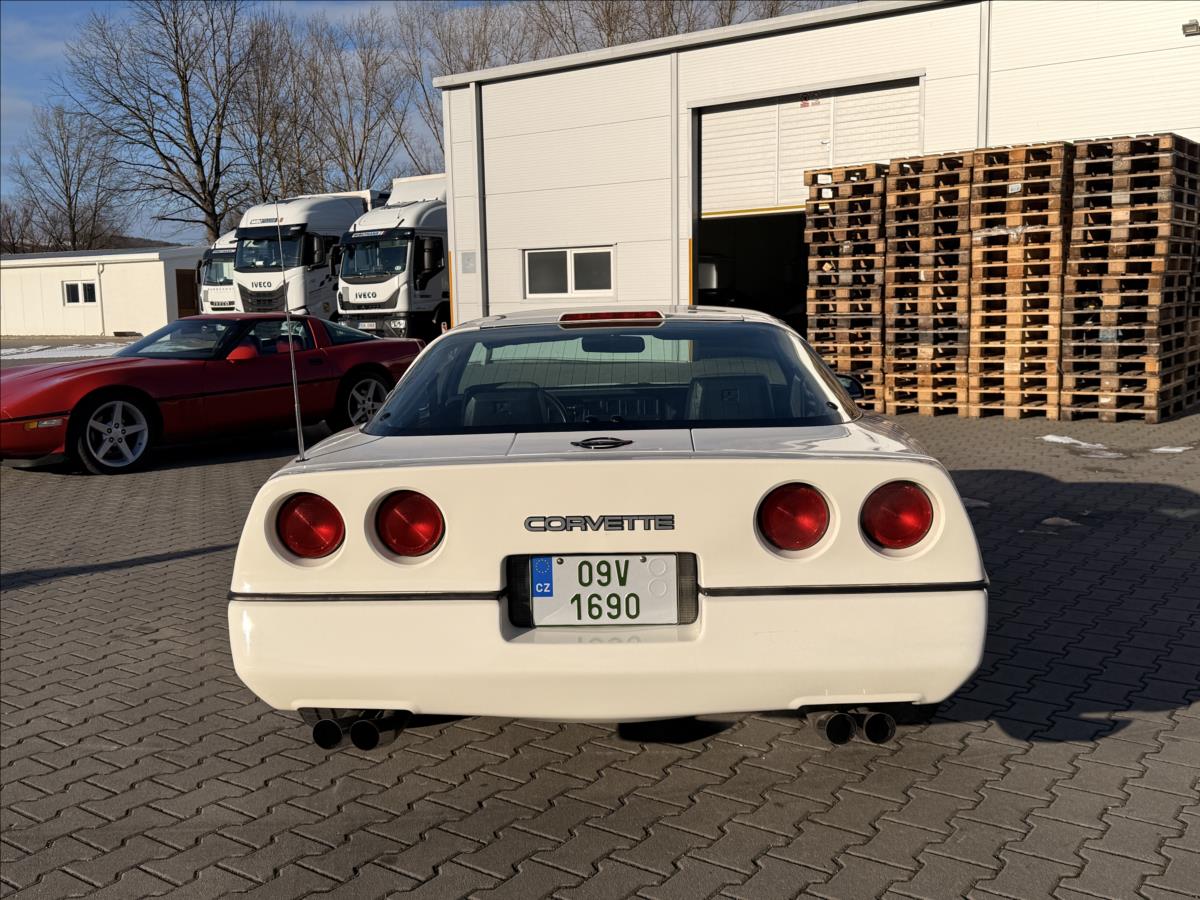 chevrolet-corvette-5-7-c4-po-renovaci - 6