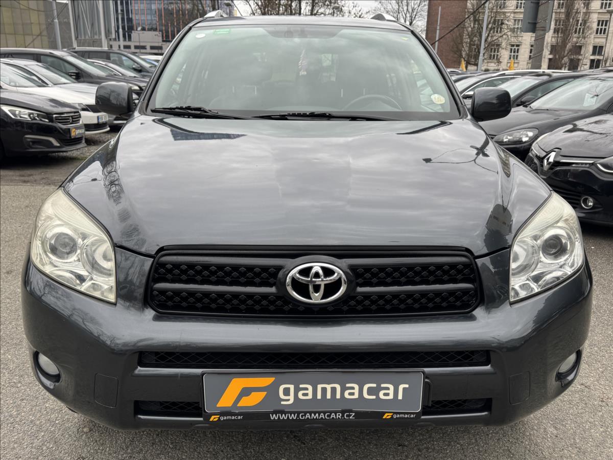 Toyota RAV4 2,2 NOVÁ SPOJKA + 1.majitel !!