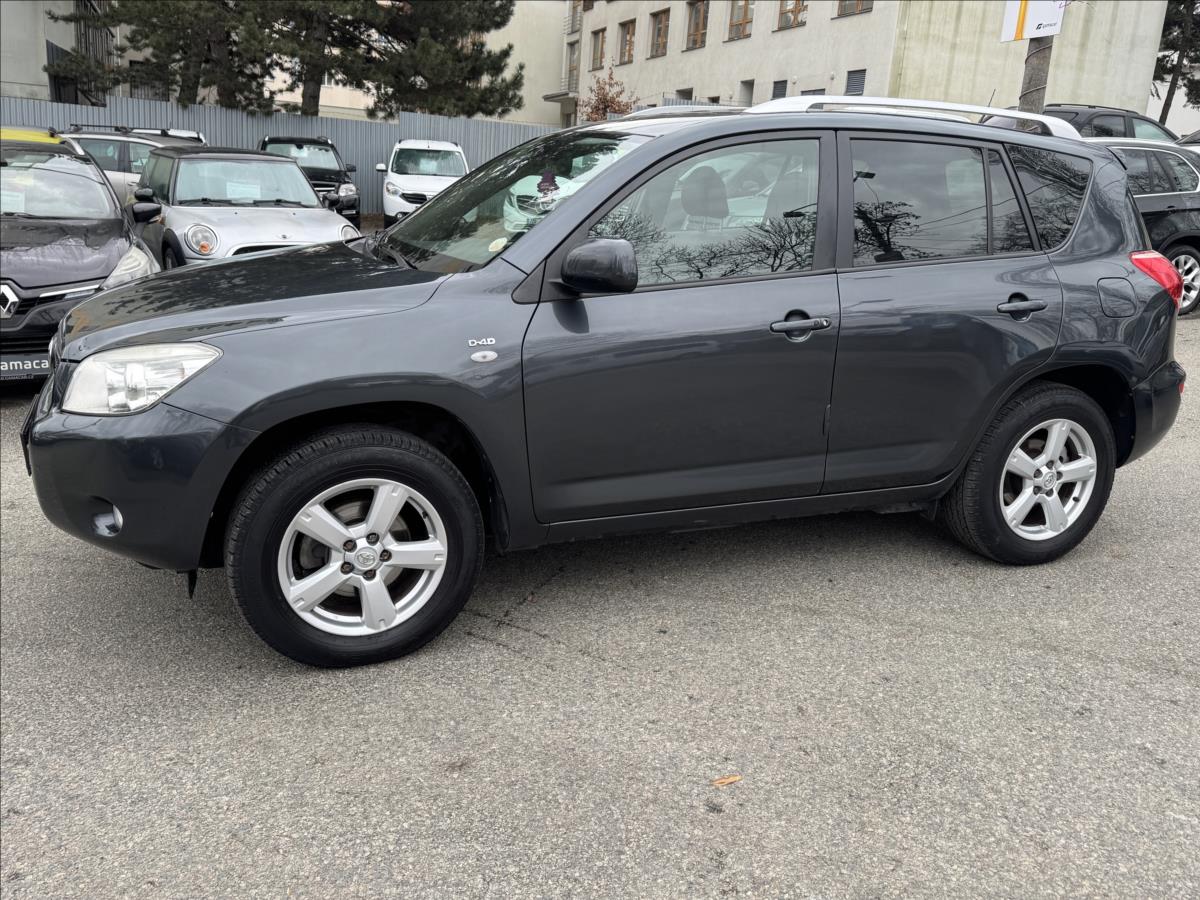 toyota-rav4-2-2-nova-spojka-1-majitel - 3