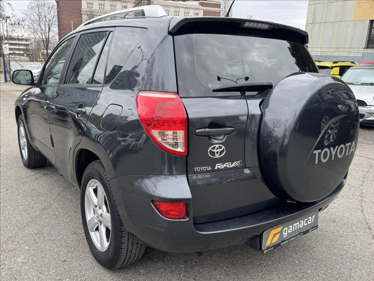 toyota-rav4-2-2-nova-spojka-1-majitel - 6