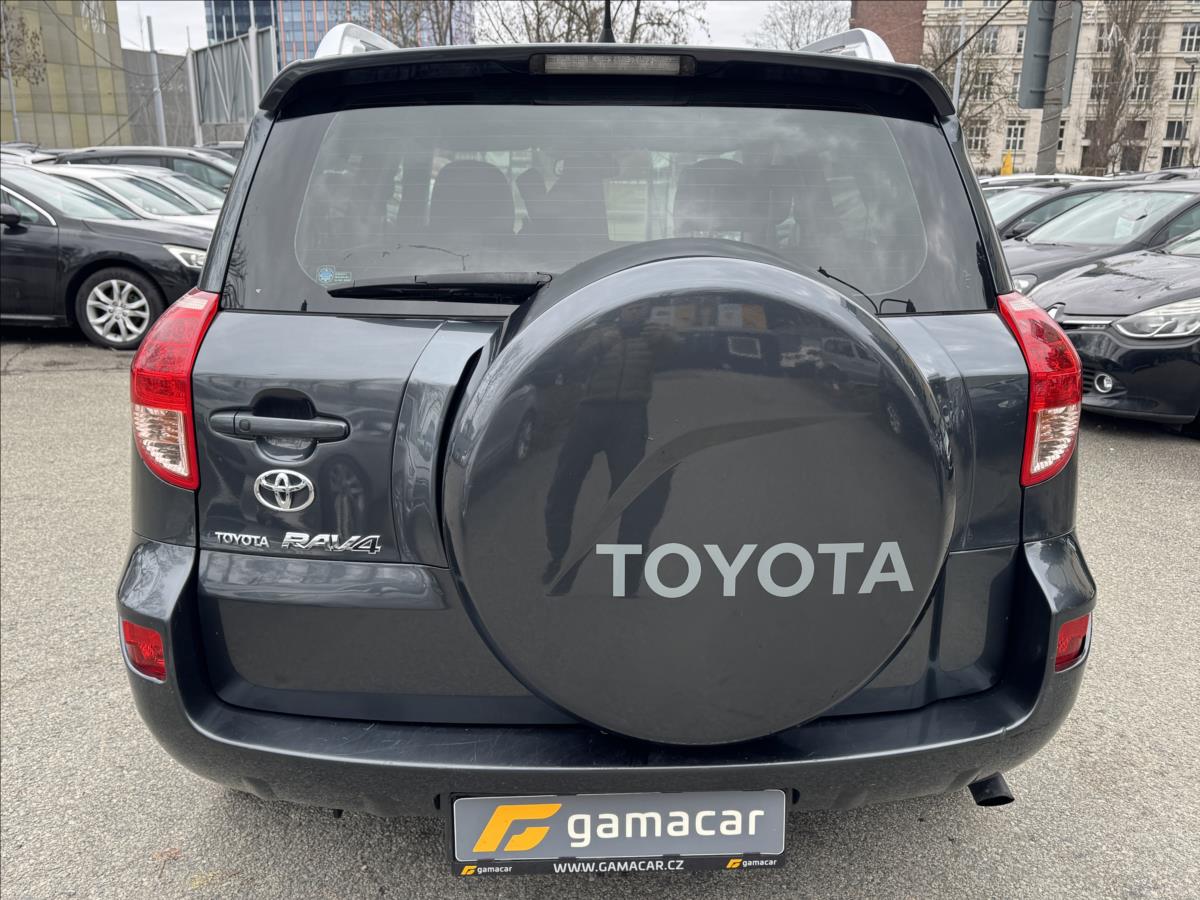 toyota-rav4-2-2-nova-spojka-1-majitel - 7