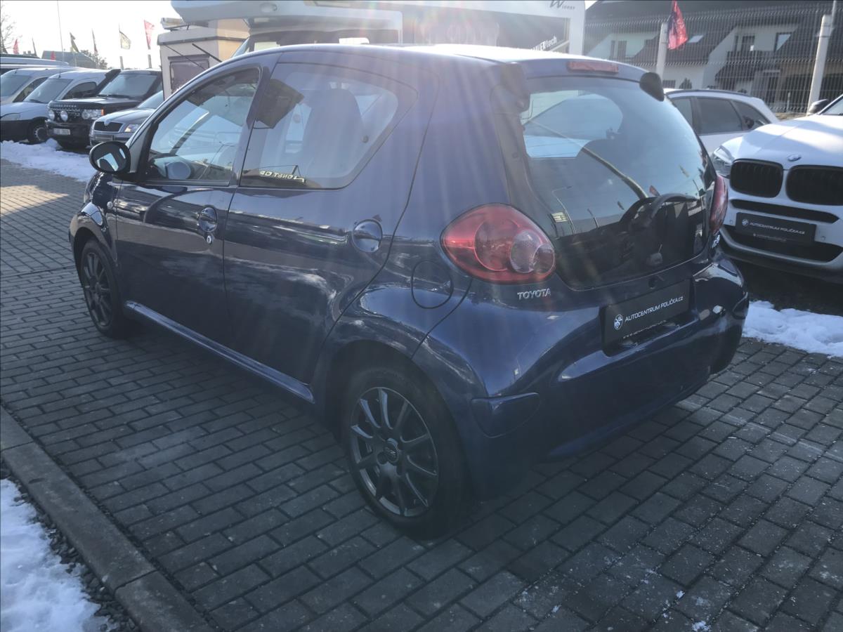 toyota-aygo-1-0 - 4