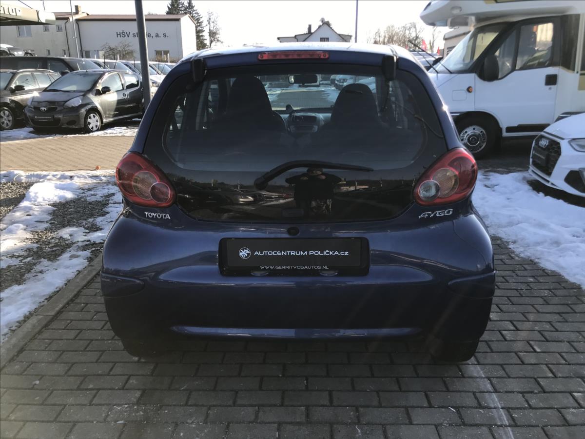 toyota-aygo-1-0 - 6