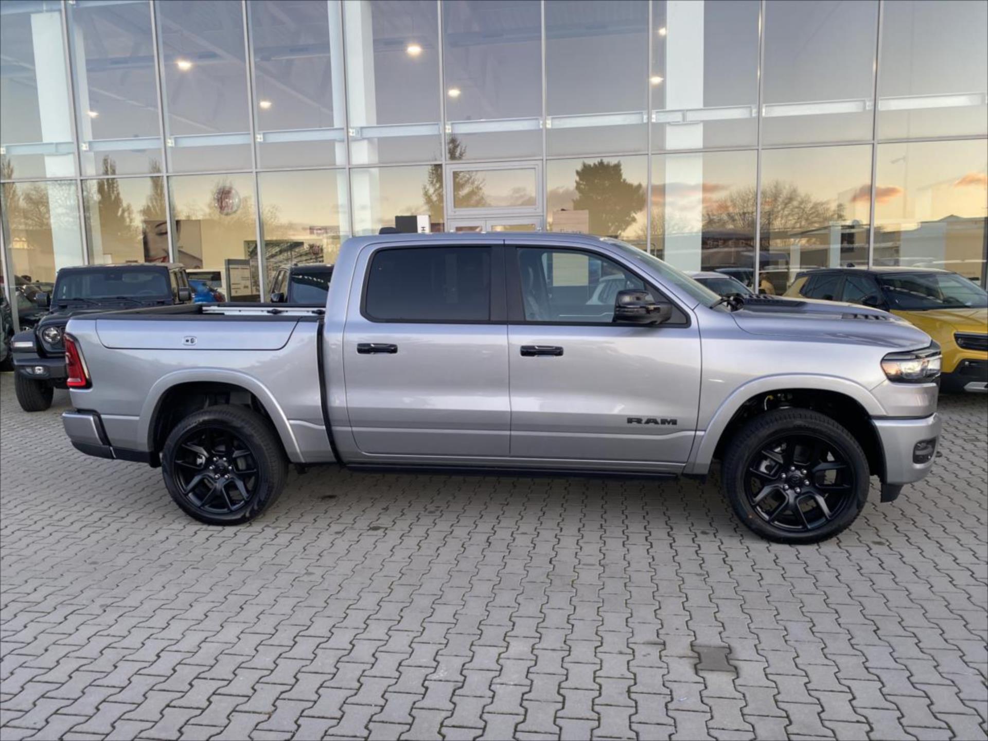 dodge-ram-3-0-r6-lpg-r6-laramie-night - 1