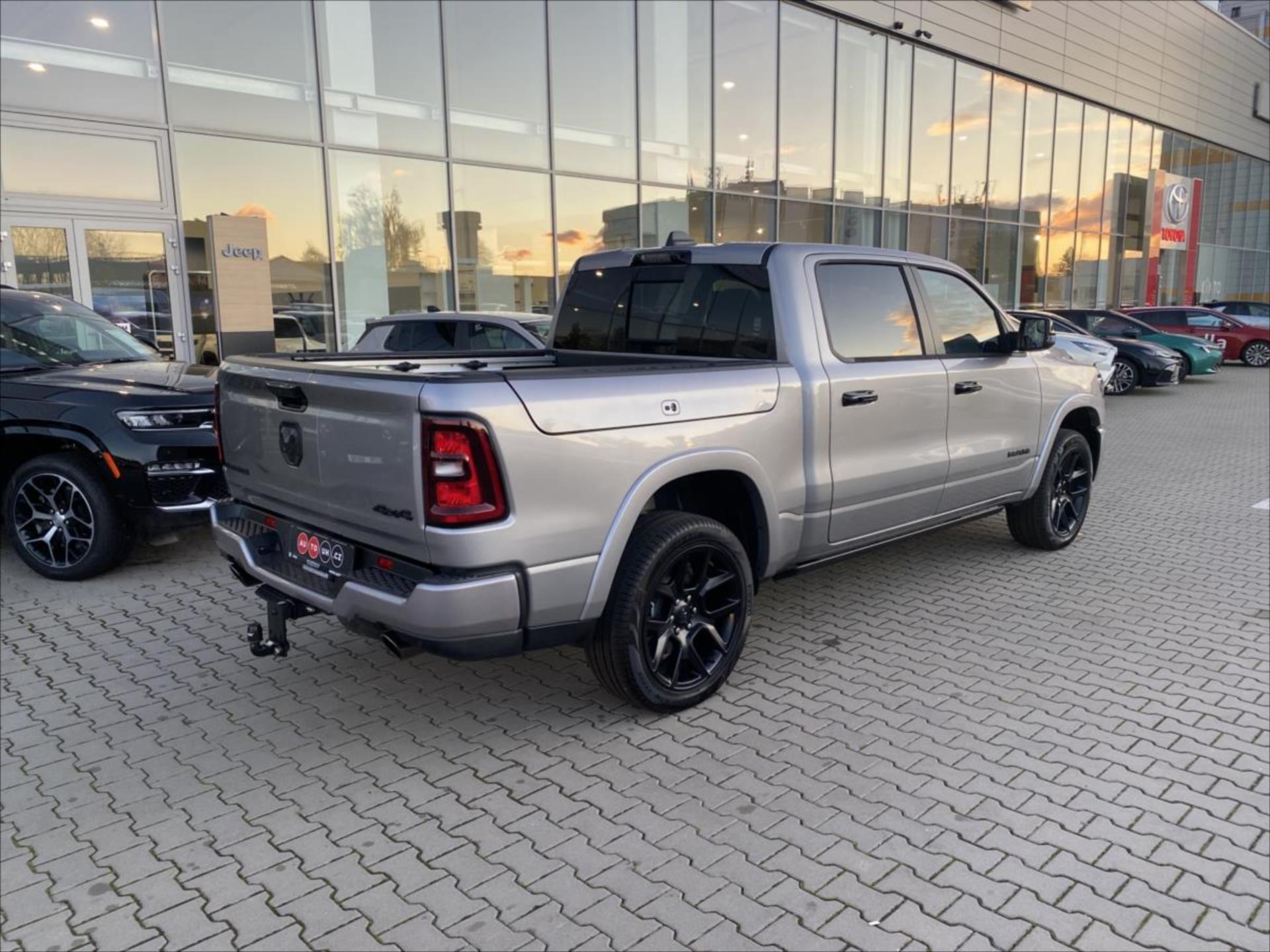 dodge-ram-3-0-r6-lpg-r6-laramie-night - 2