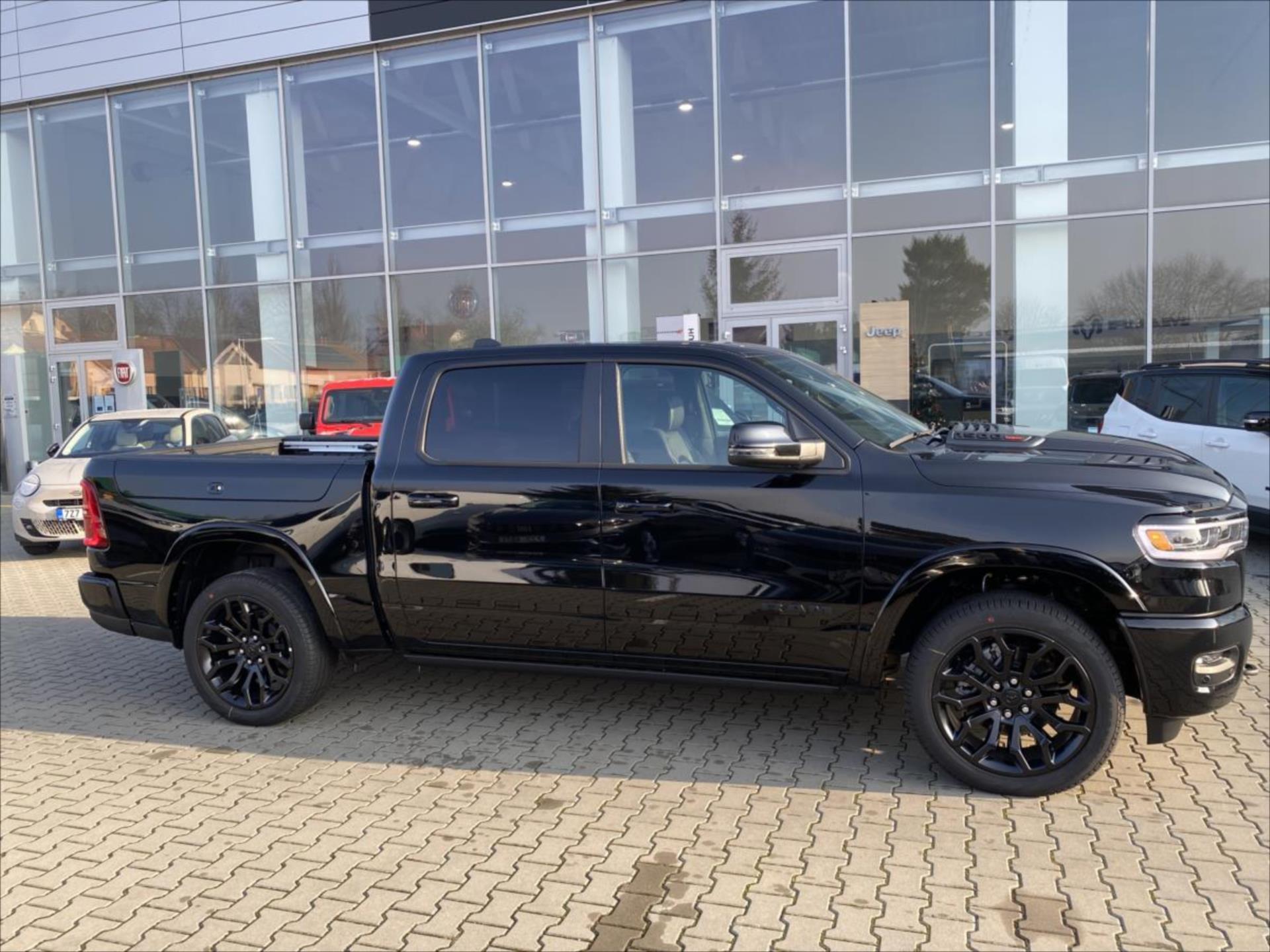 dodge-ram-3-0-r6-limited-night - 1